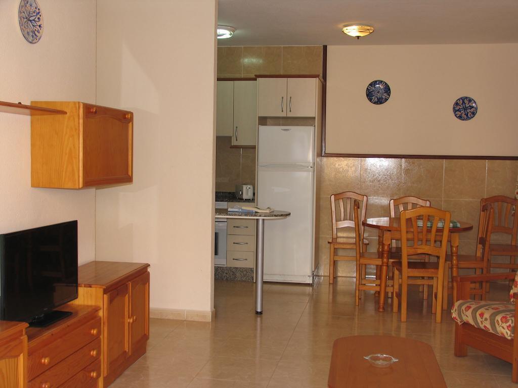Apartamentos Tesy La Manga del Mar Menor Exteriör bild